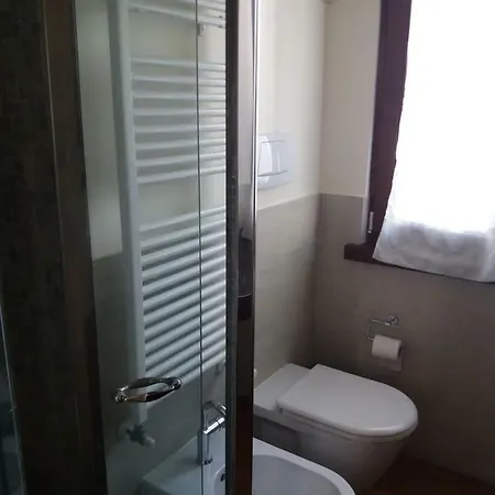 Giardino Delle Rose ليدو دي فيرمو